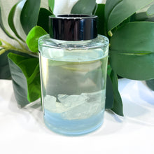 Load image into Gallery viewer, INSPIRATION | Coconut Key Lime Reed Diffuser with Clear Quartz
