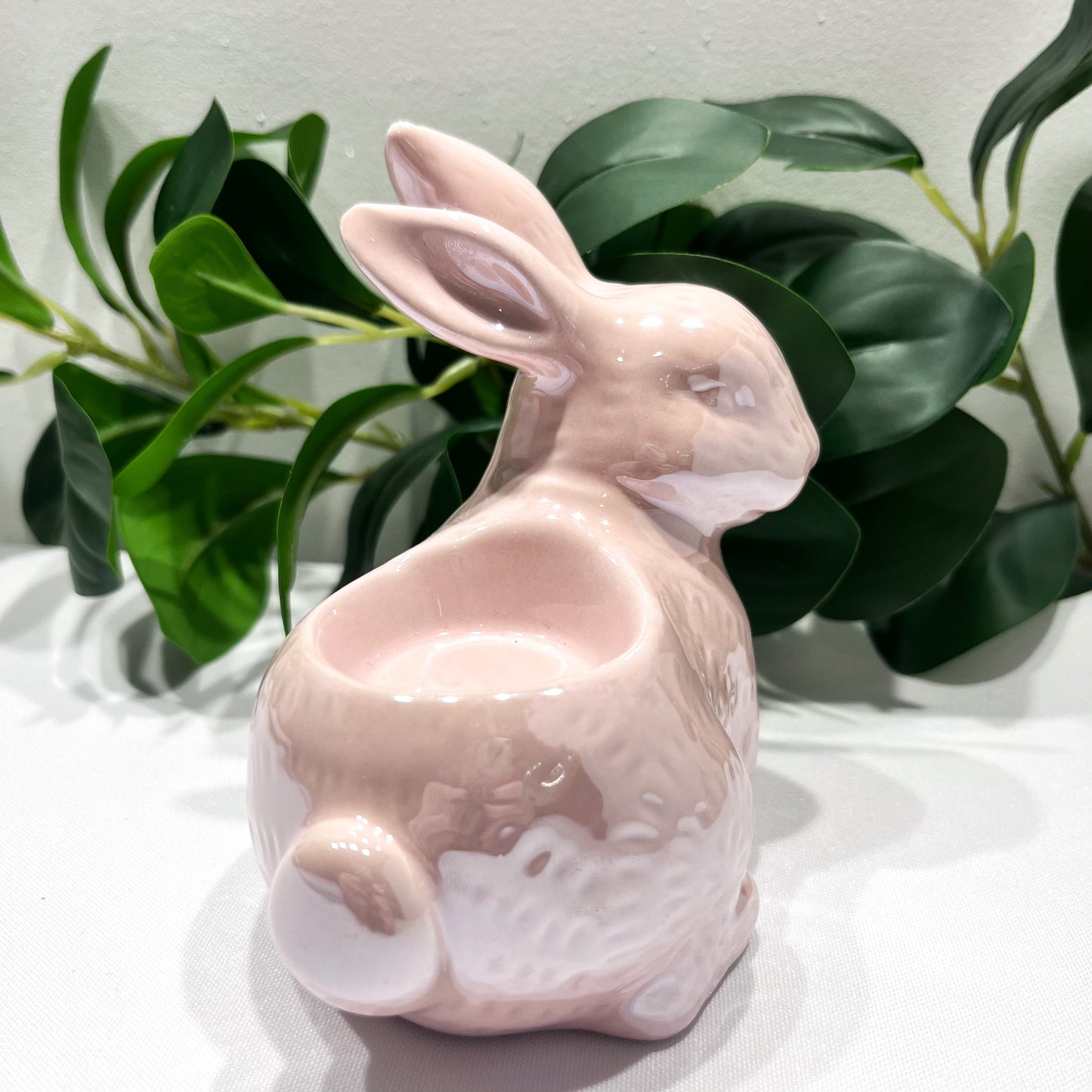 Pink Pearlised Bunny Sphere Stand