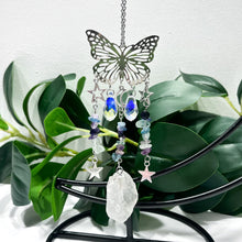 Load image into Gallery viewer, Butterfly Hanging with Fluorite Chips
